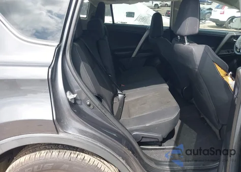 2018 Toyota Rav4 Xle z USA, uszkodzony, nr VIN 2T3WFREV4JW410508